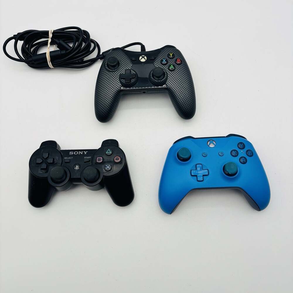 Three Controllers Xbox 360, Xbox One, And PS2 Untested - Picture 12 of 12